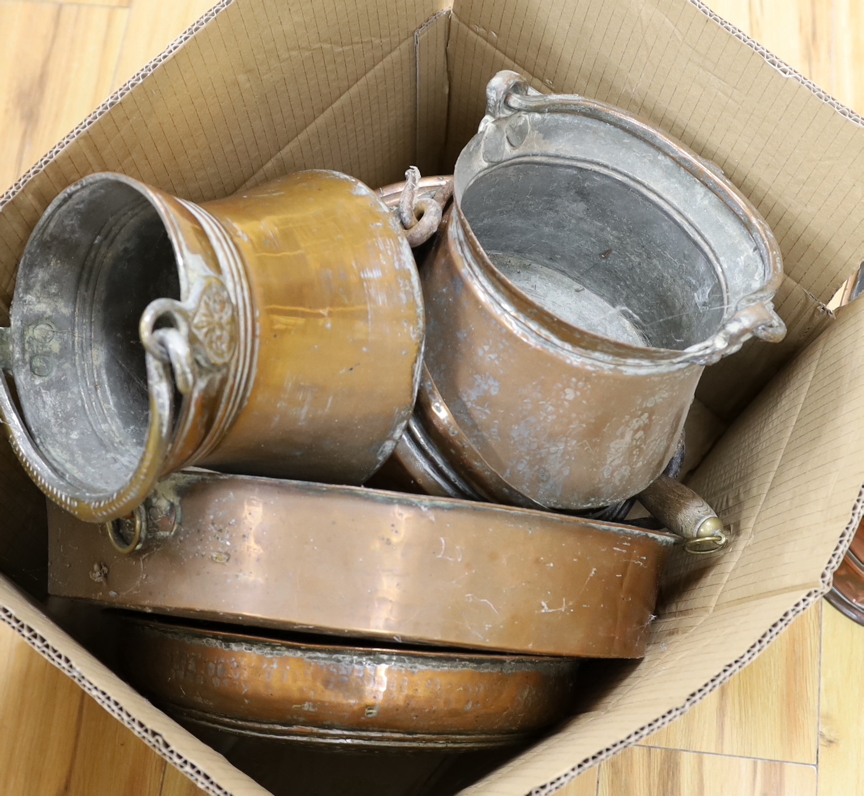Assorted brass and copperwares